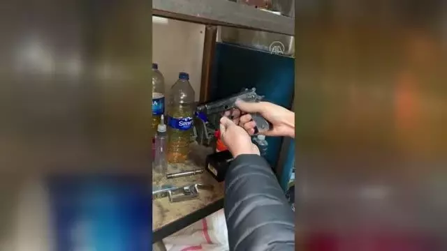 Sarıyer'de yasa dışı silah imalatı yaptıkları iddiasıyla 2 kişi yakalandı