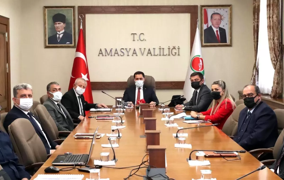 Valimiz Mustafa Masatlı Yeşilırmak Nehir Yatağının Düzenlenmesi Çalışmalarına İlişkin Toplantıya Başkanlık Etti