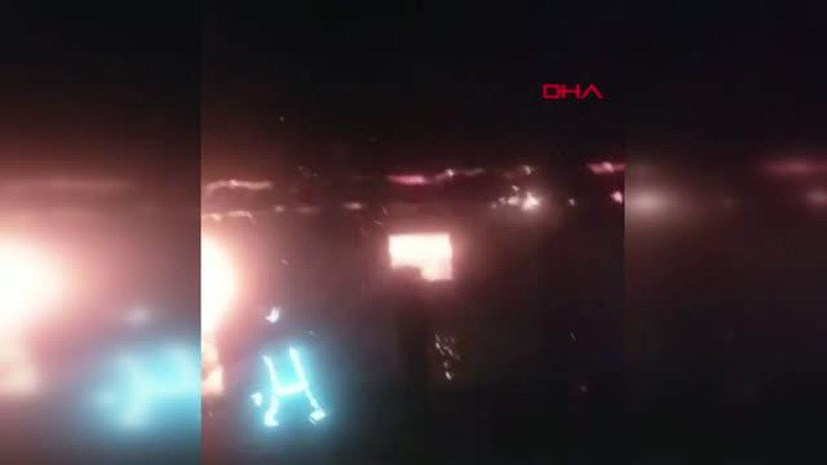 VAN'DA 40 TON SAMAN İLE 400 BAĞ OT YANDI