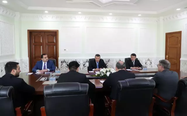 Bakan Varank, Tacikistan Başbakanı Rasulzoda ile görüştü