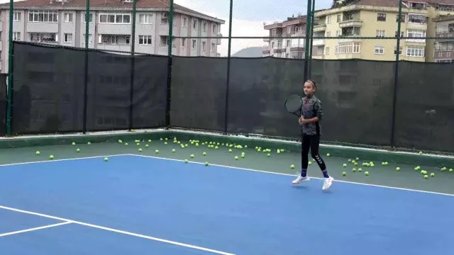 Elif Nisa Akbaş: Hayalim Wimbledon'da oynamak