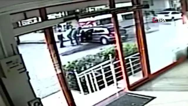 Son dakika! Faciadan dönülen kaza kamerada...Çöp konteynerinin arkasına sığındı, ölümden döndü