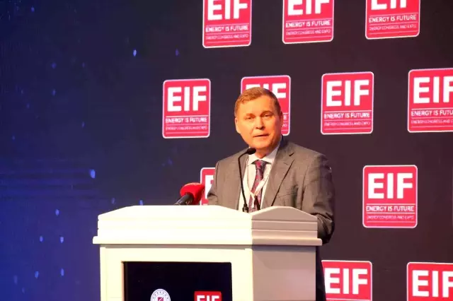 Hedef güneş enerjisi ile Türkiye'ye 3 bin 500 megavatlık güç eklemek