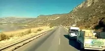Isparta: Minibüs ile kamyonetin kafa kafaya çarpıştığı korkunç kazada ölü sayısı yükseldi Isparta: Minibüs ile kamyonetin kafa kafaya çarpıştığı korkunç kazada ölü sayısı yükseldi