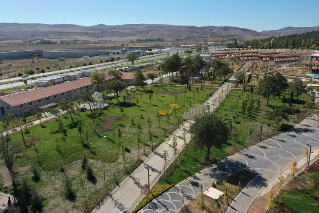 100 milyon liralık vizyon projesi Hamidiye Park kapılarını açıyor (2)