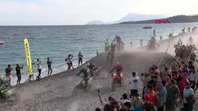 SPOR Enduro plaj etabının kazananı Travis Teasdale