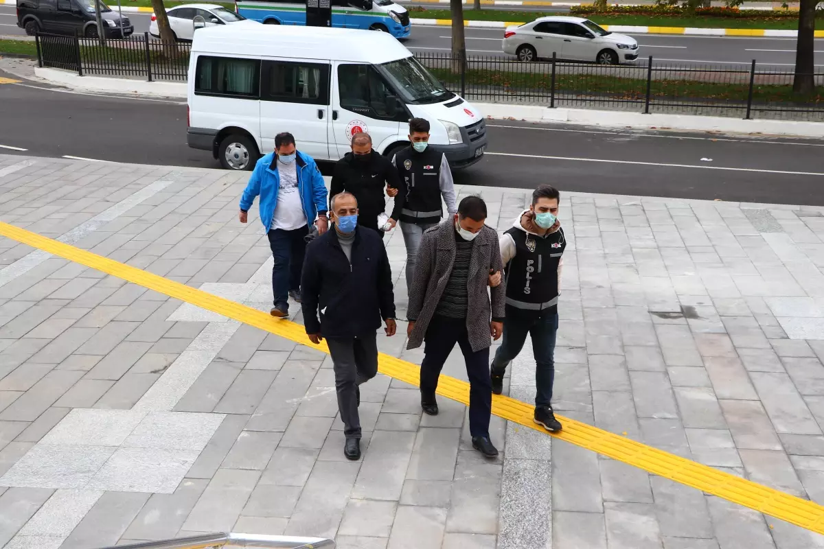 Tekirdağ merkezli 'ihaleye fesat karıştırma' operasyonu zanlılarından 12'si adliyede