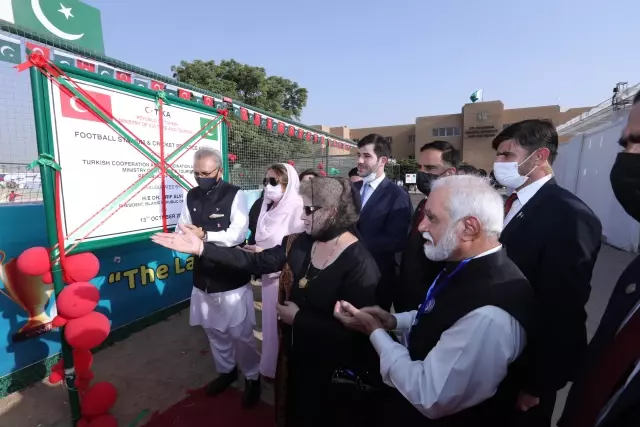 TİKA'dan, Pakistan'da görme ve işitme engelli öğrencilere futbol ve kriket sahası