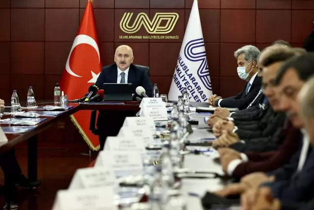 Ulaştırma ve Altyapı Bakanı Karaismailoğlu, nakliye sektörü temsilcileriyle bir araya geldi Açıklaması