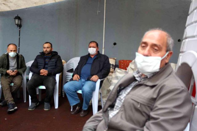 viruse yenik dusen kadinin karnindaki bebegi 2 14458622 o