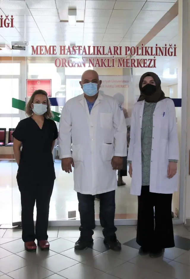 Prof. Dr. Atilla Kurt: İlk doğumunu 30 yaşından sonra yapmış kadınlar ile hiç doğum yapmamış olanlar meme kanserinde riskli grupta