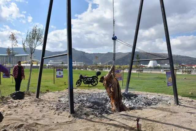 AFYONKARAHİSAR - 3. Uluslararası Turizm ve Lezzet Festivali başladı