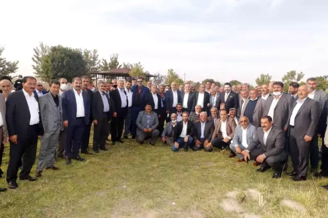 Başkan Sayan, Tutak'ta muhtarlarla bir araya geldi