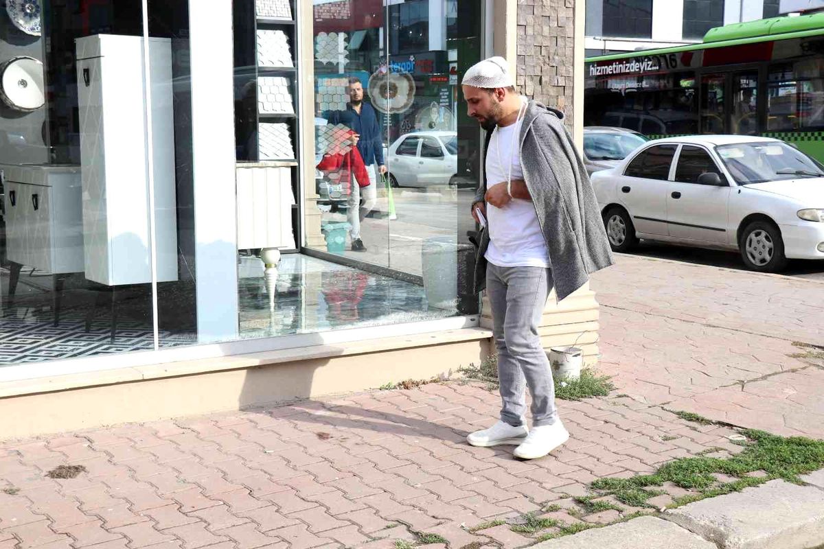 borcunu almaya gittigi yerde canindan oluyord 14460085 amp