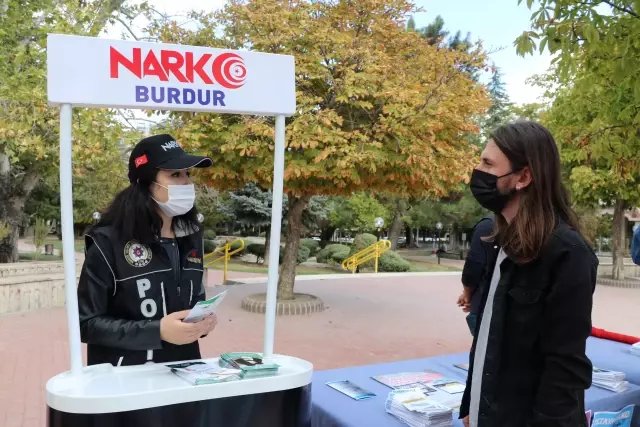 Burdur Emniyet Müdürlüğünden narkotik, siber ve kadına şiddet suçlarına yönelik bilgilendirme