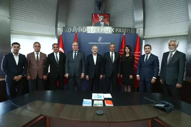 CHP Genel Başkanı Kemal Kılıçdaroğlu, TÜRSAB heyetini kabul etti