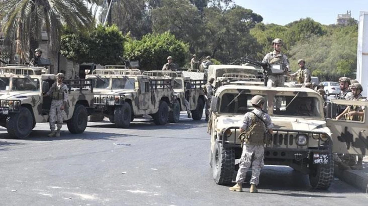 Lübnan'da ordu sokağa indi! Göstericilerle asker ortasında çatışmalar sürüyor, meyyit ve yaralılar var