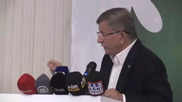 Gelecek Partisi Genel Başkanı Davutoğlu, STK temsilcileri ve kanaat önderleriyle buluştu