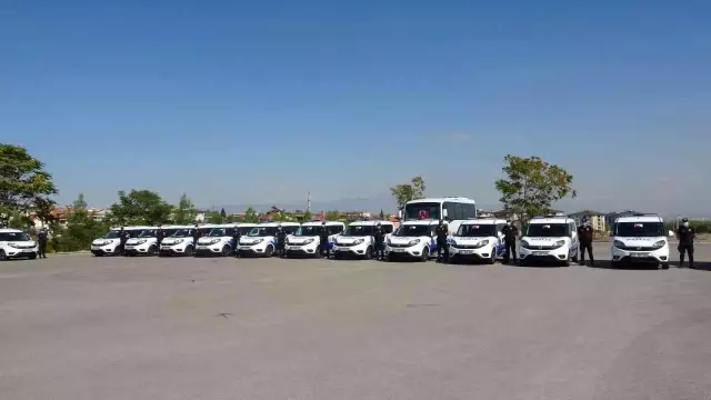 Hayırseverlerin bağışladığı 22 yeni araç dualarla yeni görev yerlerine uğurlandı