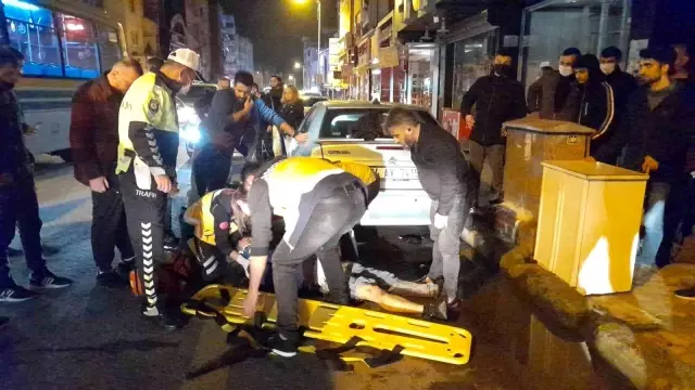 Kamyonet, motosiklet ile çarpıştı: 2 yaralı