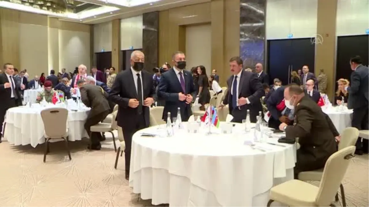 Karabağ zaferinin yıl dönümünde gazilerle iş adamları buluştu
