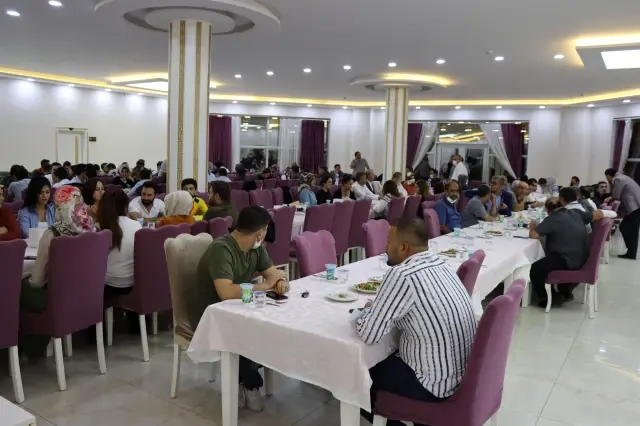 Kilis Belediye Başkanı Servet Ramazan sağlık çalışanlarıyla buluştu