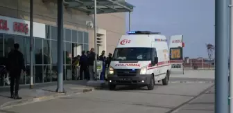 Kırklareli: Kırklareli'nde diyaliz hastalarını taşıyan minibüs devrildi, 7 kişi yaralandı Kırklareli: Kırklareli'nde diyaliz hastalarını taşıyan minibüs devrildi, 7 kişi yaralandı