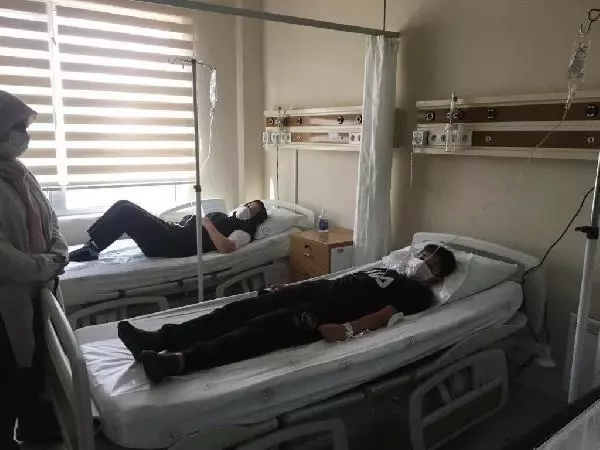 MANİSA'DA 19 ORTAOKUL ÖĞRENCİSİNDE GIDA ZEHİRLEMESİ ŞÜPHESİ
