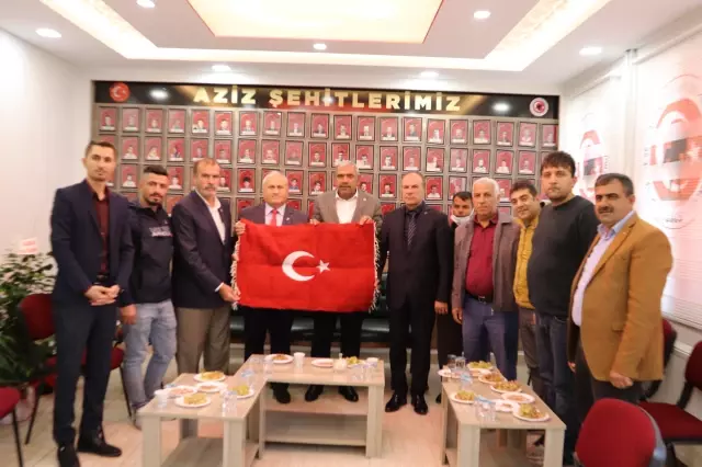 Mehmetçik Vakfından, Siirt Gazi ve Şehit Aileleri Güvenlik Korucuları Federasyonuna ziyaret