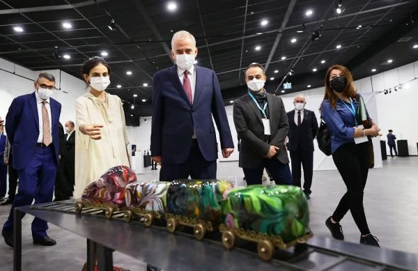 Milletlerarası Cam Bienali 6'ncı kez kapılarını açtı