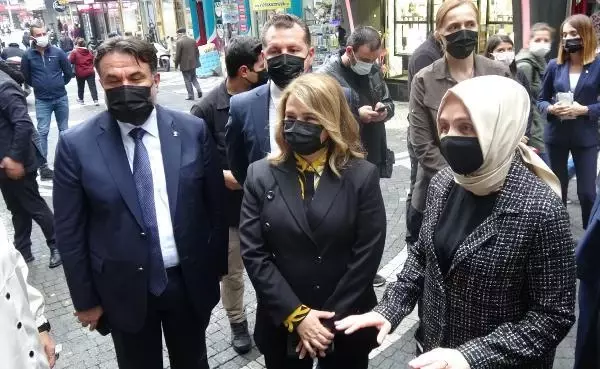 BALIKESİR - AK Parti Genel Başkan Yardımcısı Usta, partisinin Balıkesir İl Başkanlığında konuştu