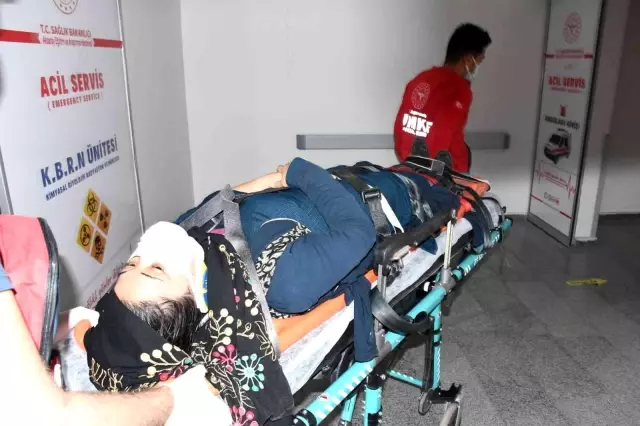 Aksaray'da pancar yüklü kamyon ile işçi taşıyan minibüs çarpıştı: 4 yaralı
