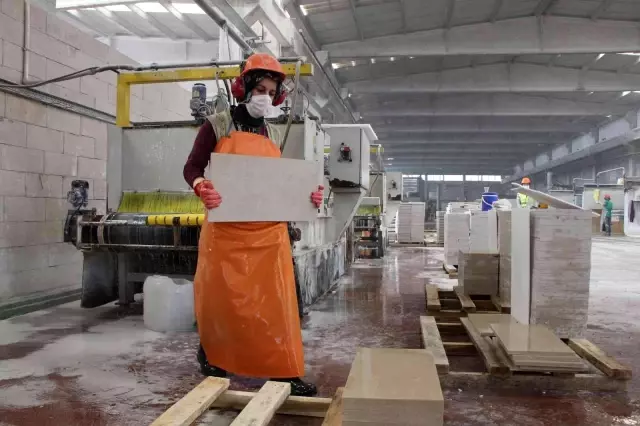 Vali'nin '4 bin liraya çalışacak eleman bulamıyoruz' sözlerine ilişkin sektörden yeni açıklama: Acil 200 kişi aranıyor