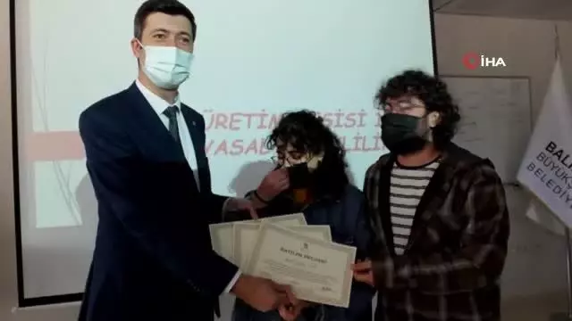 Annesinin karnında kursa katıldı, doğmadan sertifika sahibi oldu