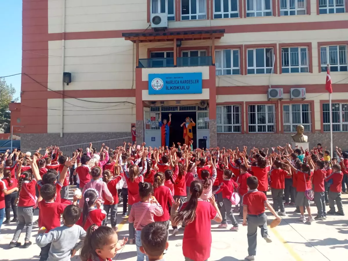 ANTAKYA BELEDİYESİNDEN BİRİNCİ SINIFLARA ÖZEL OKUL ŞENLİKLERİ
