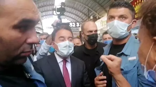 Esnaf gezisinde Ali Babacan'a sert tepki! Kendisini Abdullah Gül üzerinden savundu