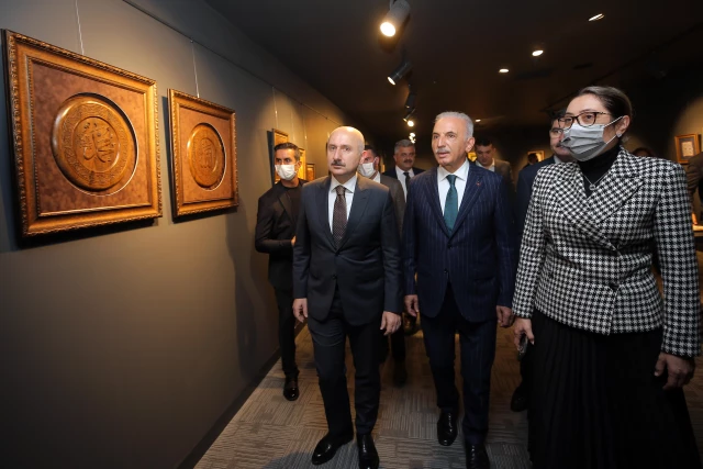 Bakan Karaismailoğlu, Ümraniye Belediyesi'ni ziyaret etti