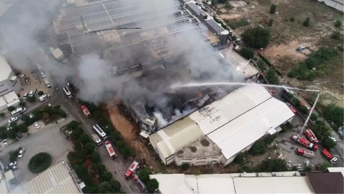 Bursa'da tekstil fabrikası yangını (5)