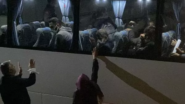 Çekirge operasyonunda 8 kişi tutuklandı, örgüt lideri adliye tuvaletinde bileklerini kesti