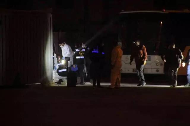 Çöpe bırakılan el yapımı patlayıcının biri patladı, diğeri etkisiz hale getirildi