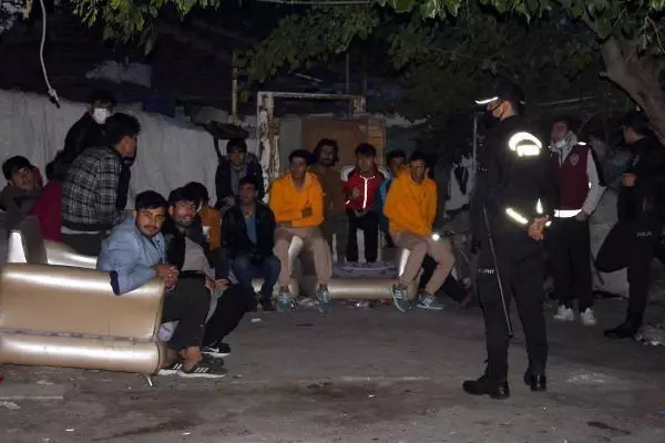 Son dakika gündem: Çorlu'da, 'çekçek' ile atık toplayan yabancılara operasyon: 112 gözaltı
