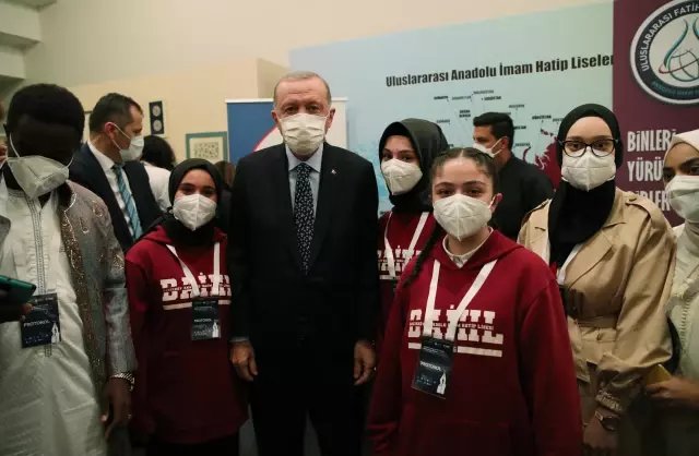 Son dakika gündem: Cumhurbaşkanı Erdoğan, İmam Hatip Okulları ve Türkiye'de Din Eğitimi Sempozyumu'nda konuştu: (2)