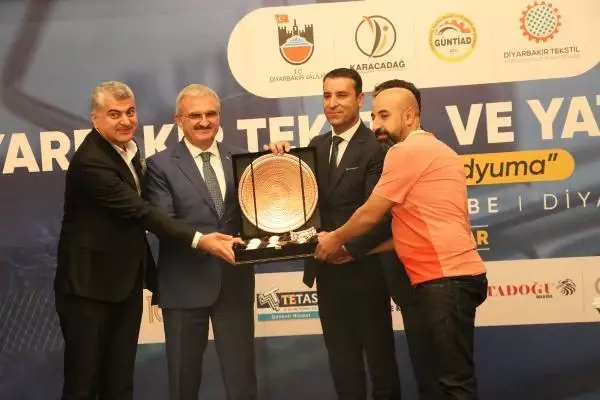 DİYARBAKIR VALİSİ'NDEN, 'TEKSTİL VE YATIRIM ZİRVESİ'NDE İŞ İNSANLARINA UYARI