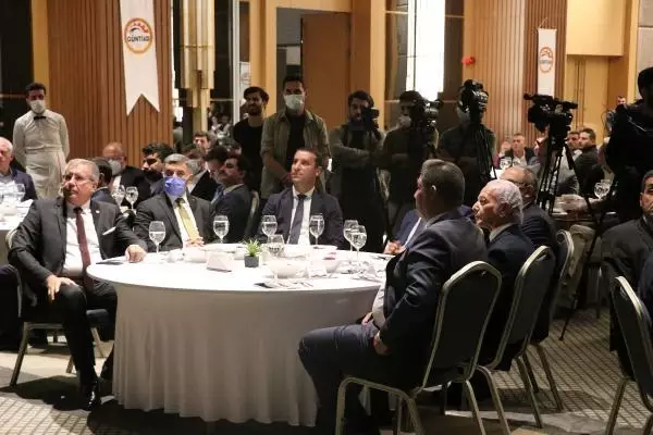 DİYARBAKIR VALİSİ'NDEN, 'TEKSTİL VE YATIRIM ZİRVESİ'NDE İŞ İNSANLARINA UYARI