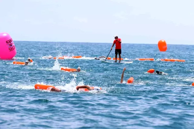 Dünya'nın en büyük açık su yüzme yarışları serisi Oceanman başlıyor