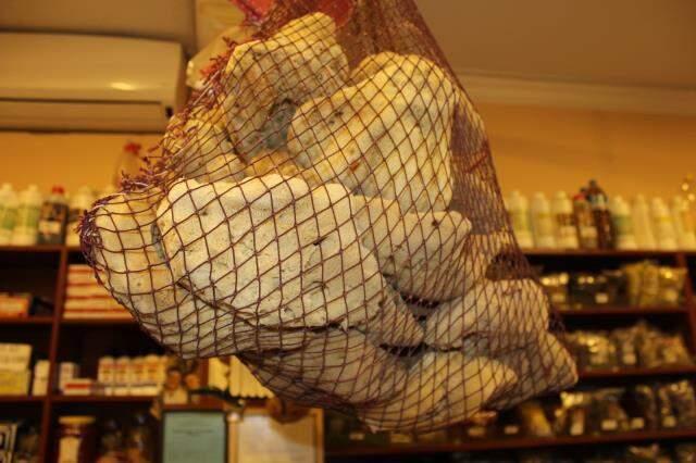 Kilosu 4 bin liraya satılan deniz süngerleri, ev temizliğinde de cilt temizliğinde de mucizeler yaratıyor