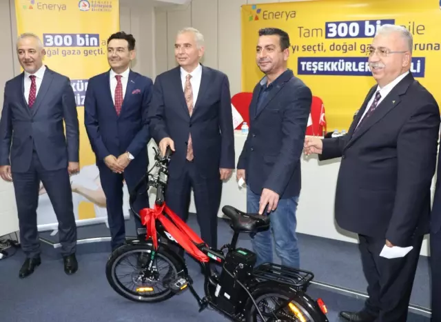 Enerya Enerji, 300 bininci abonesine elektrikli bisiklet hediye etti