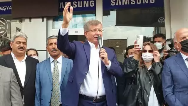 Gelecek Partisi Genel Başkanı Davutoğlu, Patnos'ta partisinin ilçe başkanlığını açtı
