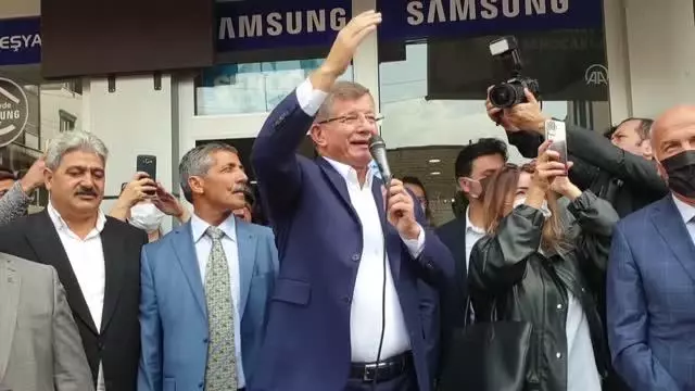 Gelecek Partisi Genel Başkanı Davutoğlu, Patnos'ta partisinin ilçe başkanlığını açtı