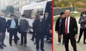 Belediye başkanı, belediyeyi şikayet eden vatandaşların duruşmaya gidebilmesi için minibüs tuttu